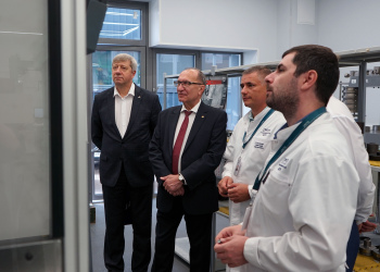 Фото 2 к новости Нижегородский ЦСМ с рабочим визитом посетил ректор НГТУ им. Р.Е. Алексеева Сергей Дмитриев